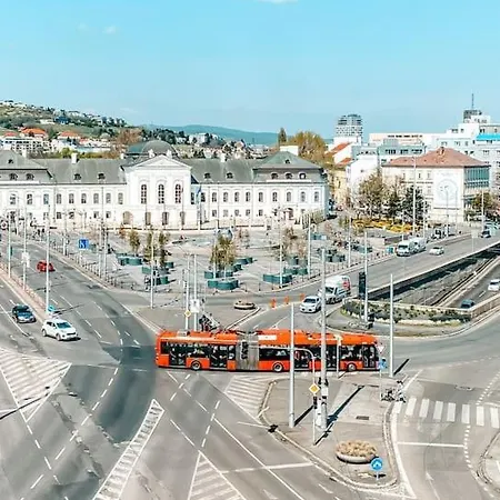 Cozy Next To Presidential Palace アパート *